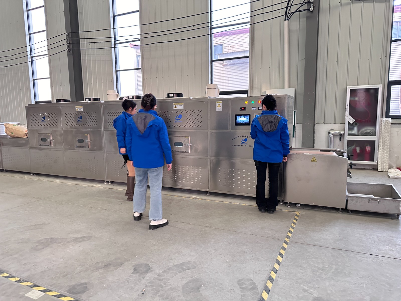 微波烘干机的应用及优势