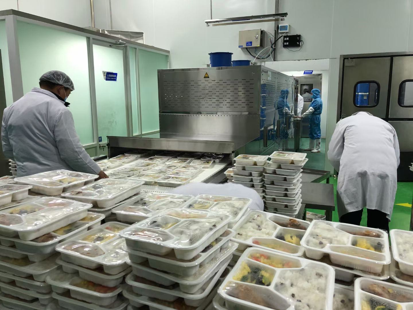 大产量饭菜盒饭加热选择微波设备的优势是什么