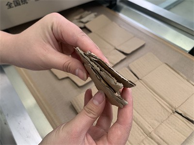 How does microwave equipment improve the drying efficiency of paper products