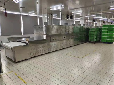 Microwave tunnel oven has become an ideal choice for heating student boxed meals