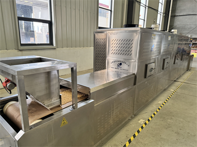 微波烘烤隧道炉的应用为黄豆加工带来了改变