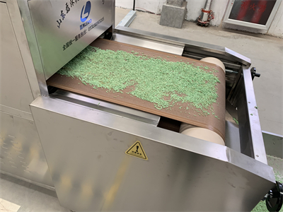 猫砂微波烘干设备的出现，改变了传统猫砂的生产模式