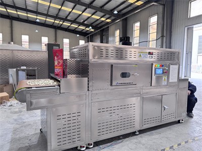 How is microwave puffing technology used to process snacks?