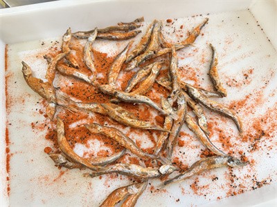 Microwave baking of dried small fish, dried shrimp and other seafood products
