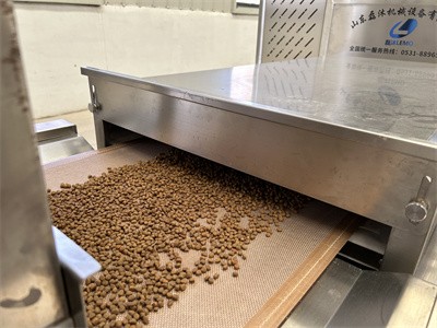 Drying and sterilization treatment of puffed pet food